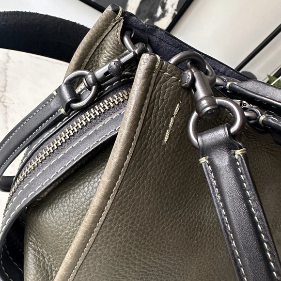 Rogue Coach bag pebble leather black olive green top handle, shoulder cross body - Picture 4 of 5